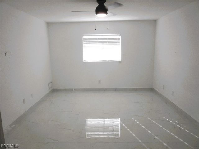 128 SW 34th PL, Cape Coral, FL 33991