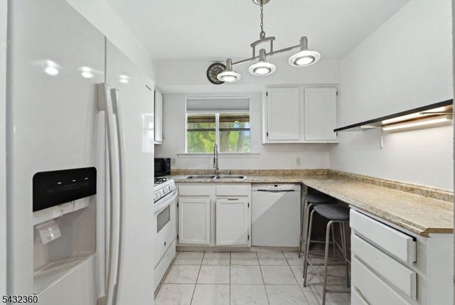 703 Pinehurst-10 10, Union Twp., NJ 07083