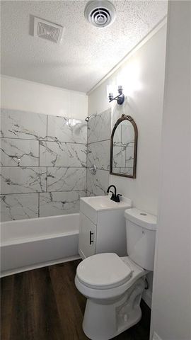 3812 E 93RD Street, Kansas City, MO 64132