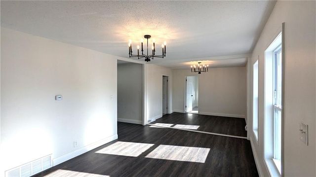 3812 E 93RD Street, Kansas City, MO 64132