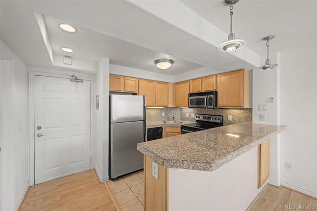 1833 N Williams Street 401, Denver, CO 80218