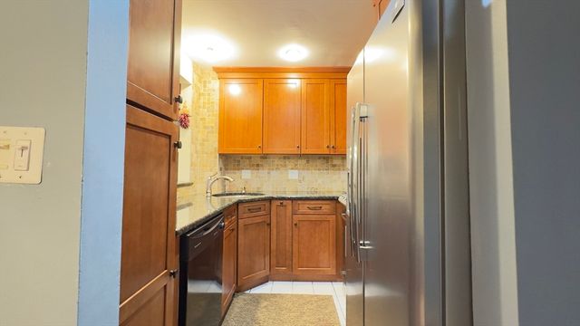 1 Boatswains Way 1, Chelsea, MA 02150