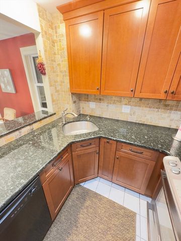 1 Boatswains Way 1, Chelsea, MA 02150