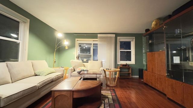 1 Boatswains Way 1, Chelsea, MA 02150