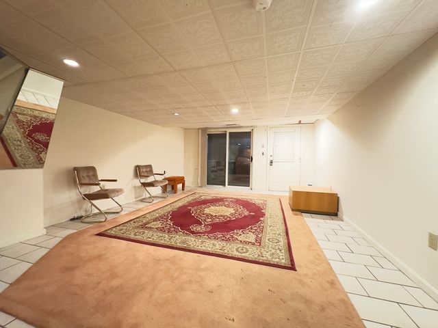 1 Boatswains Way 1, Chelsea, MA 02150
