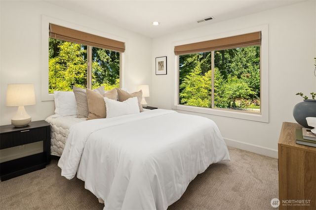 809 16th Avenue W, Kirkland, WA 98033