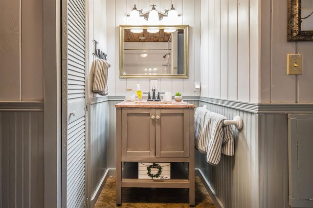 1704 VT-103 South, Mount Holly, VT 05758