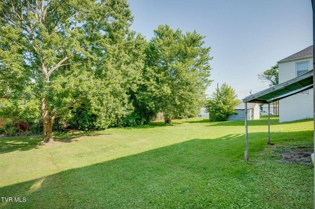 375 Pine Hill Road, Elizabethton, TN 37643