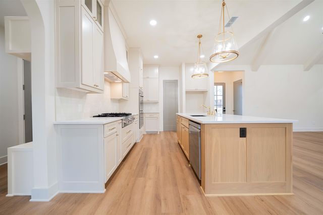 3805 Suren Way, Longview, TX 75604