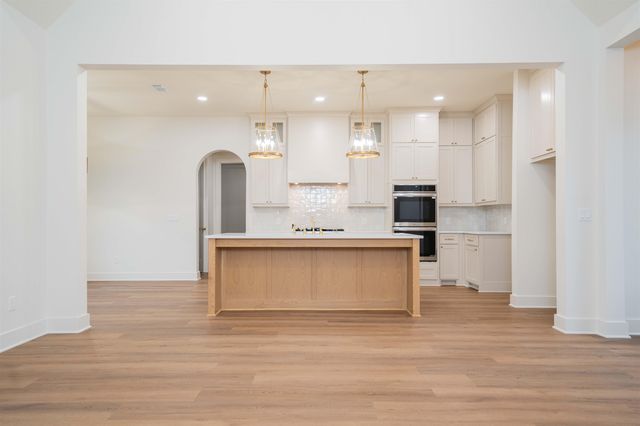 3805 Suren Way, Longview, TX 75604