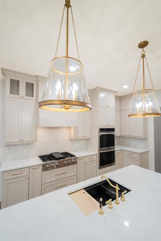 3805 Suren Way, Longview, TX 75604