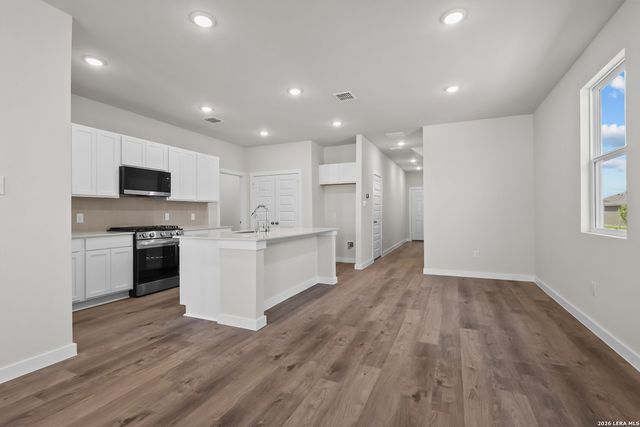 5623 Franklin Hills, Von Ormy, TX 78073