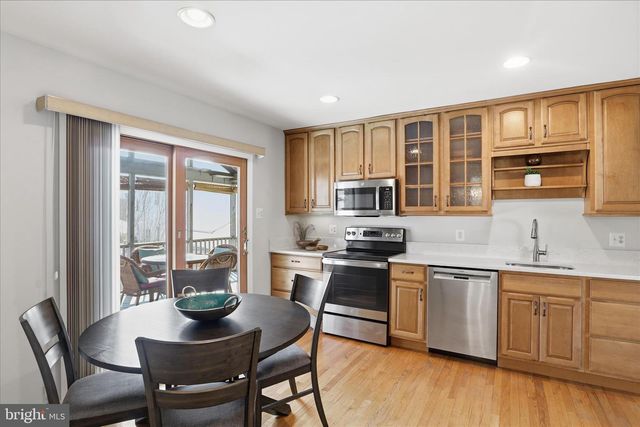 3519 WOODBURN RD, Annandale, VA 22003