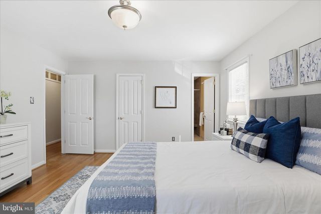 3519 WOODBURN RD, Annandale, VA 22003