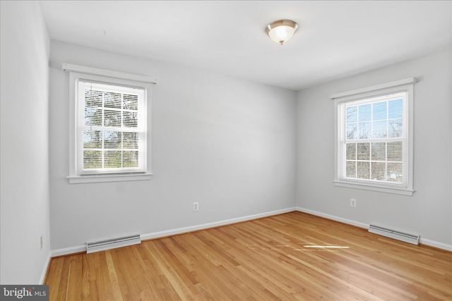 3519 WOODBURN RD, Annandale, VA 22003