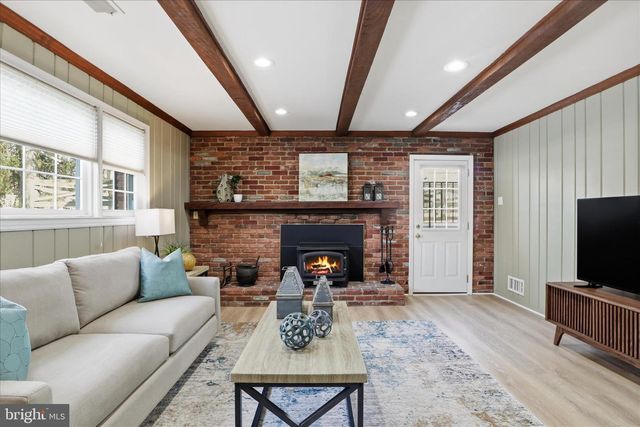 3519 WOODBURN RD, Annandale, VA 22003