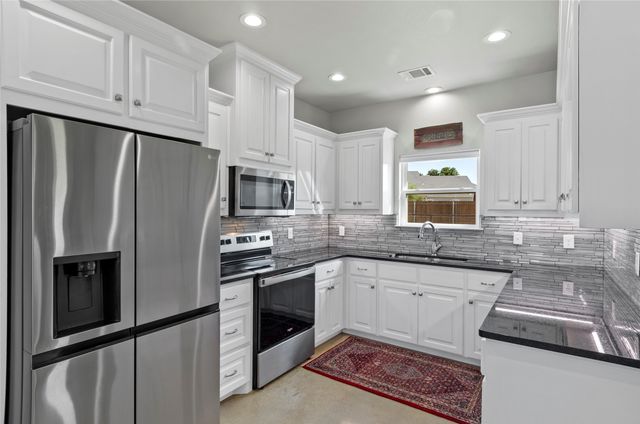 108 Daisy Court, Paradise, TX 76073