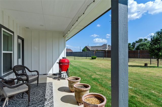 108 Daisy Court, Paradise, TX 76073