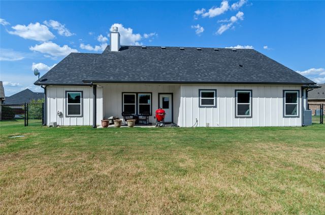 108 Daisy Court, Paradise, TX 76073