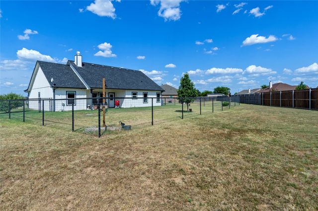 108 Daisy Court, Paradise, TX 76073