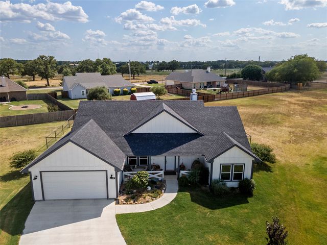 108 Daisy Court, Paradise, TX 76073