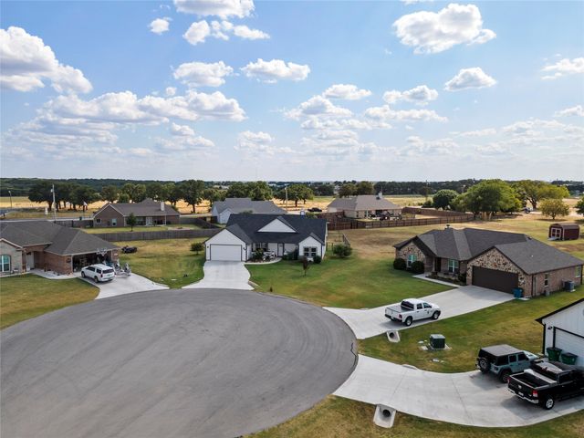 108 Daisy Court, Paradise, TX 76073