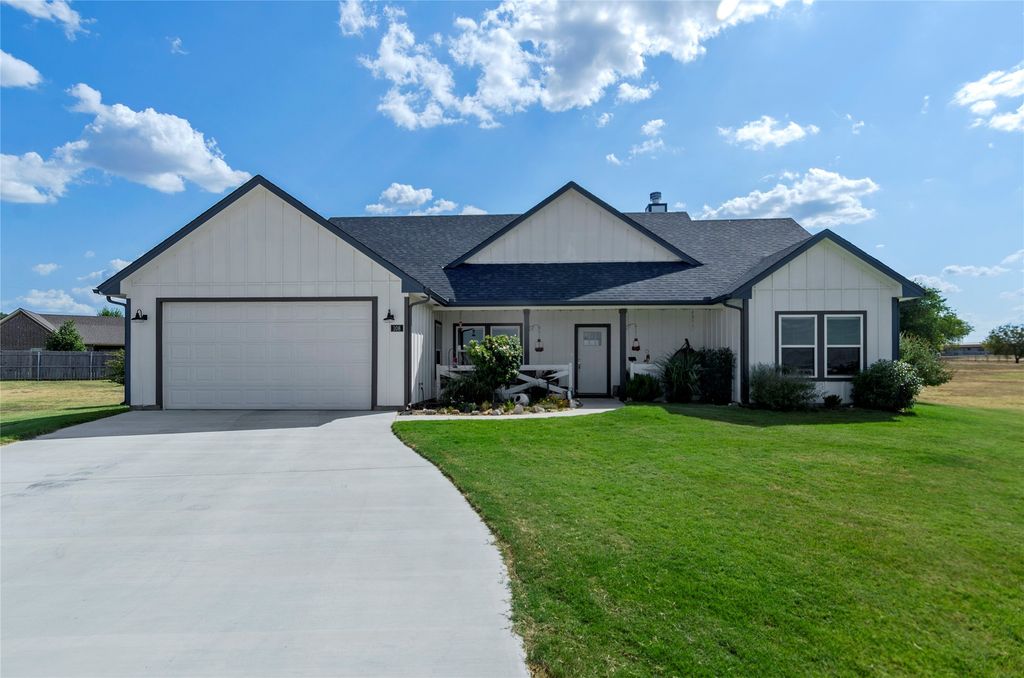 108 Daisy Court, Paradise, TX 76073