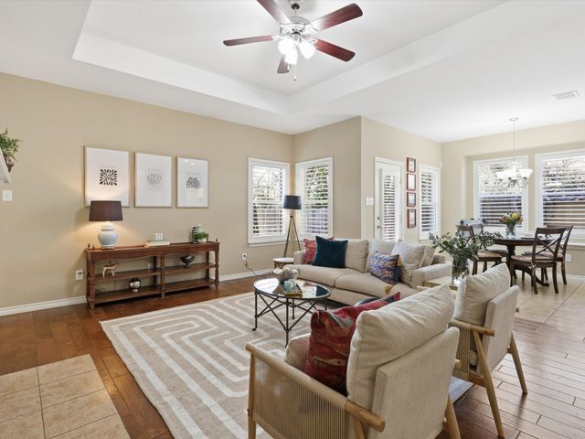 4817 Collinwood Avenue, Fort Worth, TX 76107