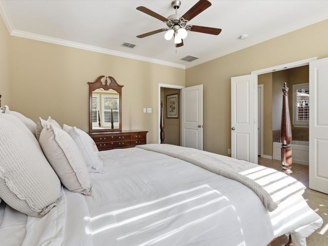 4817 Collinwood Avenue, Fort Worth, TX 76107