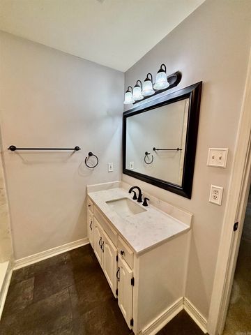 14 Birchwood Drive, Cabot, AR 72023