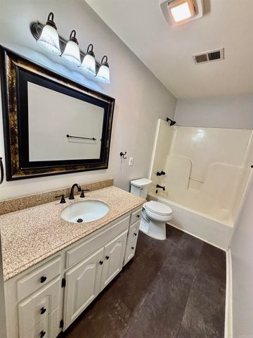 14 Birchwood Drive, Cabot, AR 72023