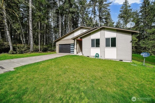 11714 Lake Place, Anderson Island, WA 98303