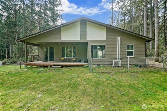 11714 Lake Place, Anderson Island, WA 98303