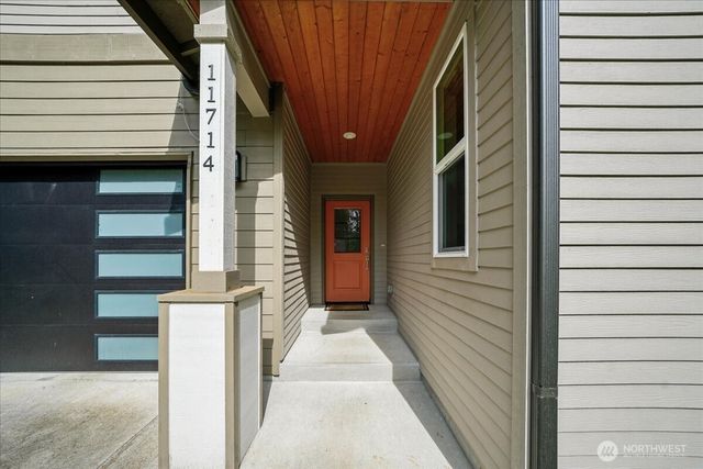 11714 Lake Place, Anderson Island, WA 98303