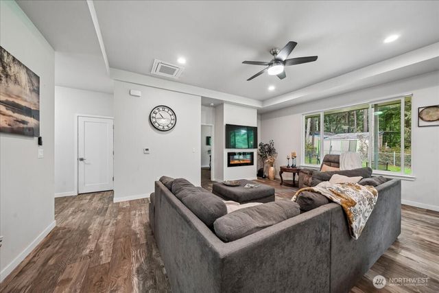 11714 Lake Place, Anderson Island, WA 98303