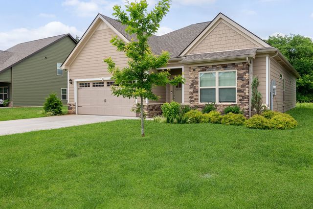 3608 Stormy Ln, Rockvale, TN 37153