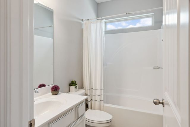 3608 Stormy Ln, Rockvale, TN 37153