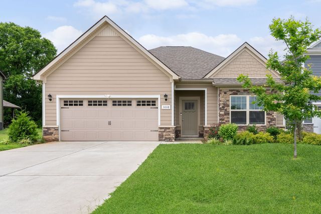 3608 Stormy Ln, Rockvale, TN 37153