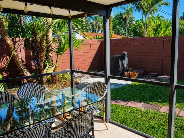 819 NE 2ND Court, Hallandale Beach, FL 33009