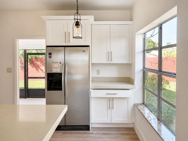 819 NE 2ND Court, Hallandale Beach, FL 33009
