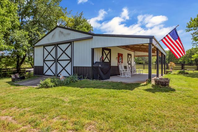 420 Rock Springs Rd, Castalian Springs, TN 37031