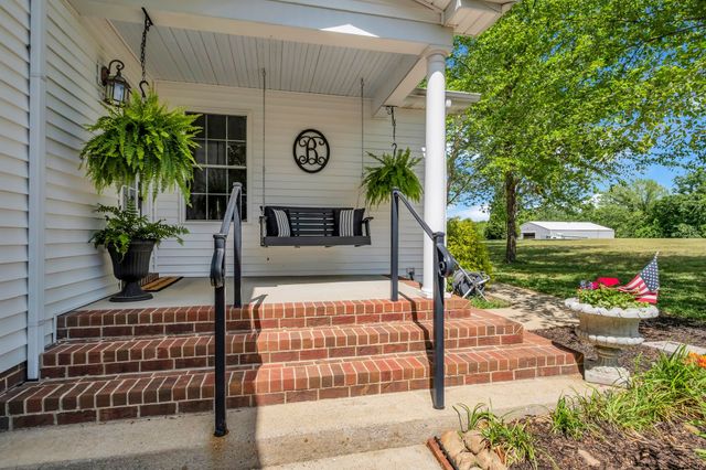 420 Rock Springs Rd, Castalian Springs, TN 37031
