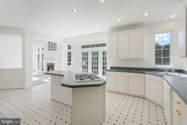 47 MONTGOMERY DR, Stafford, VA 22556