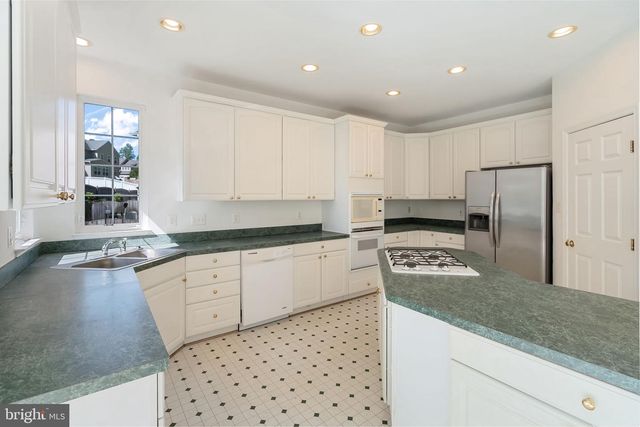 47 MONTGOMERY DR, Stafford, VA 22556