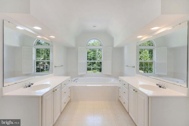 47 MONTGOMERY DR, Stafford, VA 22556