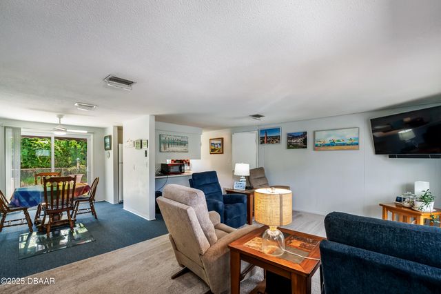 1708 Raleigh Avenue, Daytona Beach, FL 32117