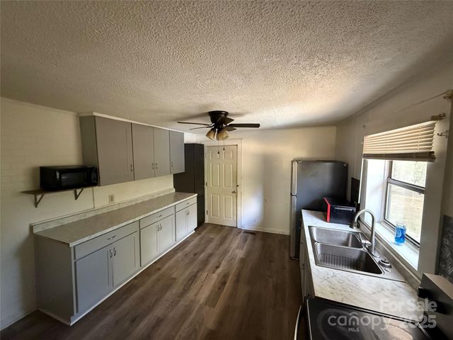 175 Rush Loop Road, Mount Gilead, NC 27306