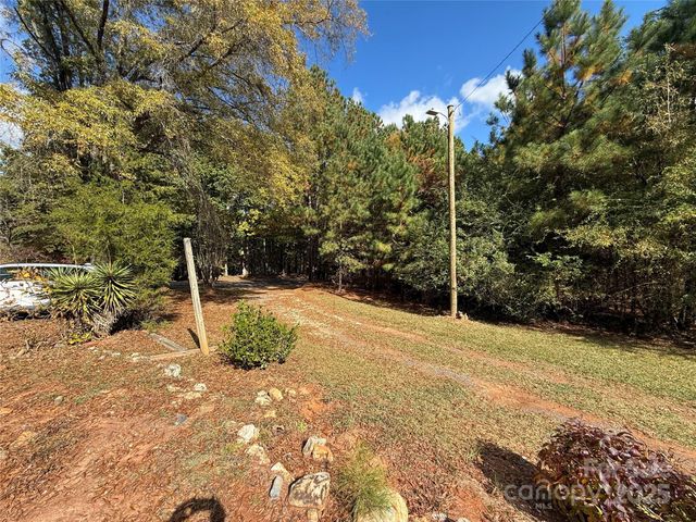 175 Rush Loop Road, Mount Gilead, NC 27306