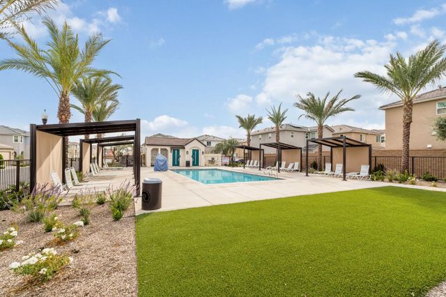 1116 Elevations Way W, Madera, CA 93636