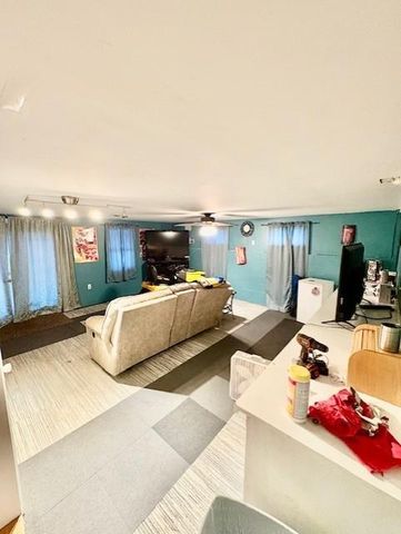 2309 Agency Road, St Joseph, MO 64503